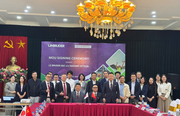 ベトナム現地企業と業務提携の様子