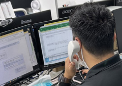 ネットショップのお客様対応：営業スタッフ